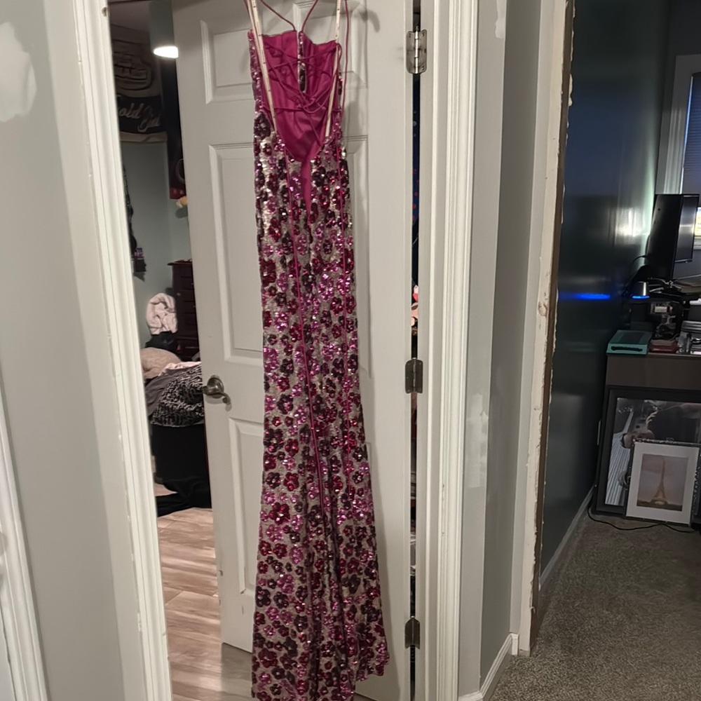 Sherri Hill Pink Floral Prom Dress - Picture 4 of 6